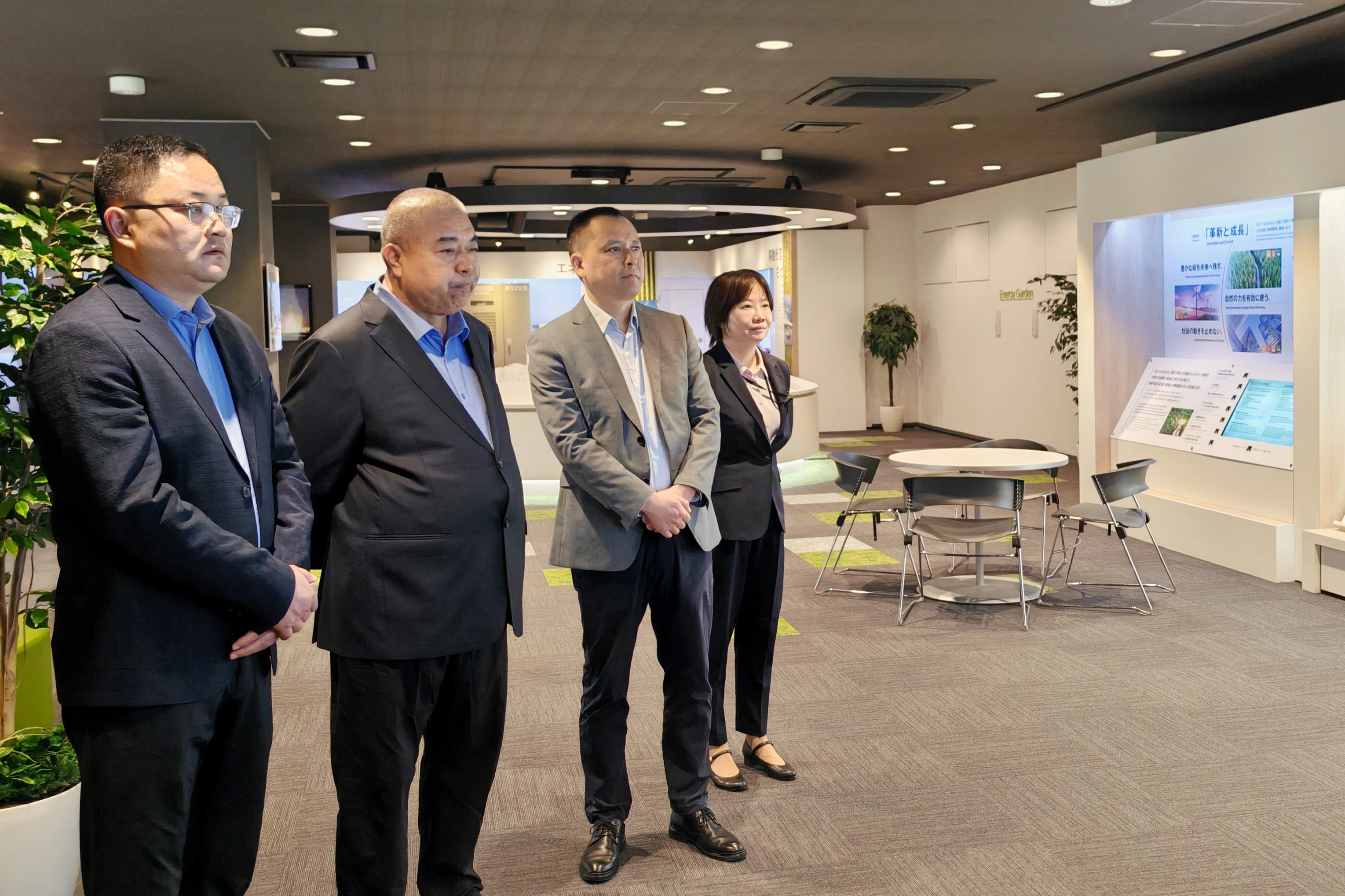 leoch team visits gs yuasa showroom.webp